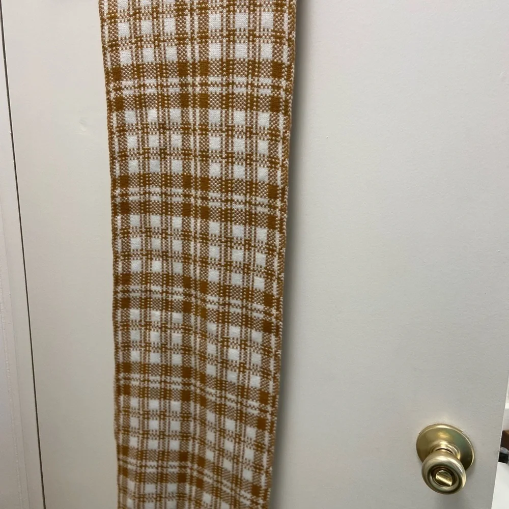 Timberland Carmel and cream scarf so pretty plaid one size $60
